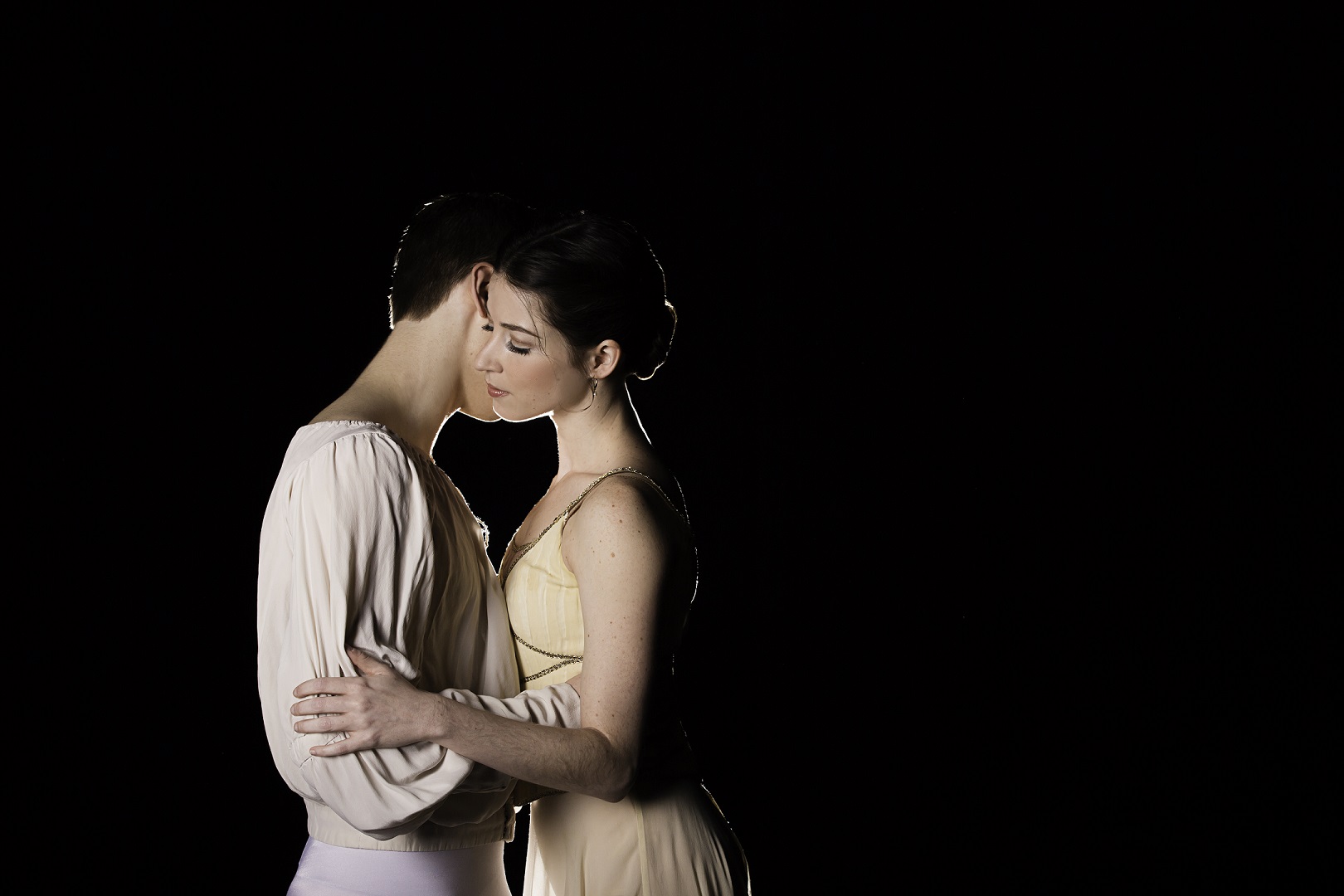 David Ward and Caitlin Valentine Ellis in a promo for Romeo and Juliet
