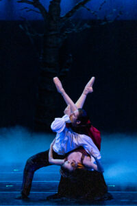 Members of BalletMet's Dracula cast on stage in 2022