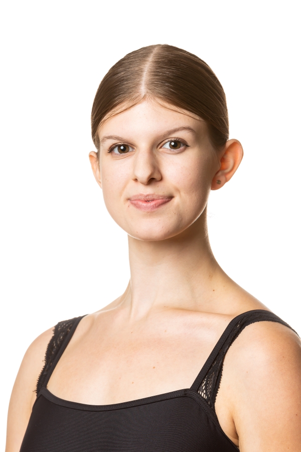 Photo of BalletMet Trainee Dina Rulli-Heaphey