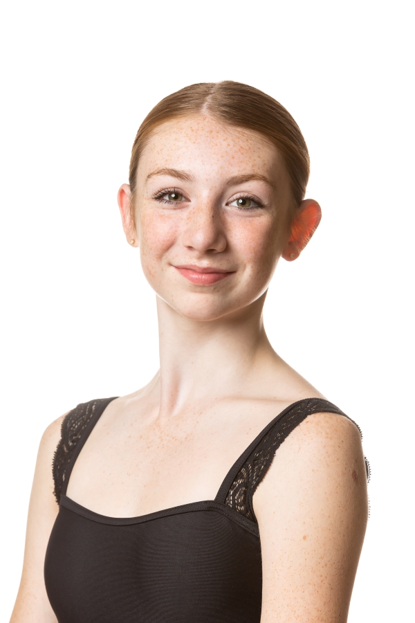 Photo of BalletMet Trainee Isabella Swartzel