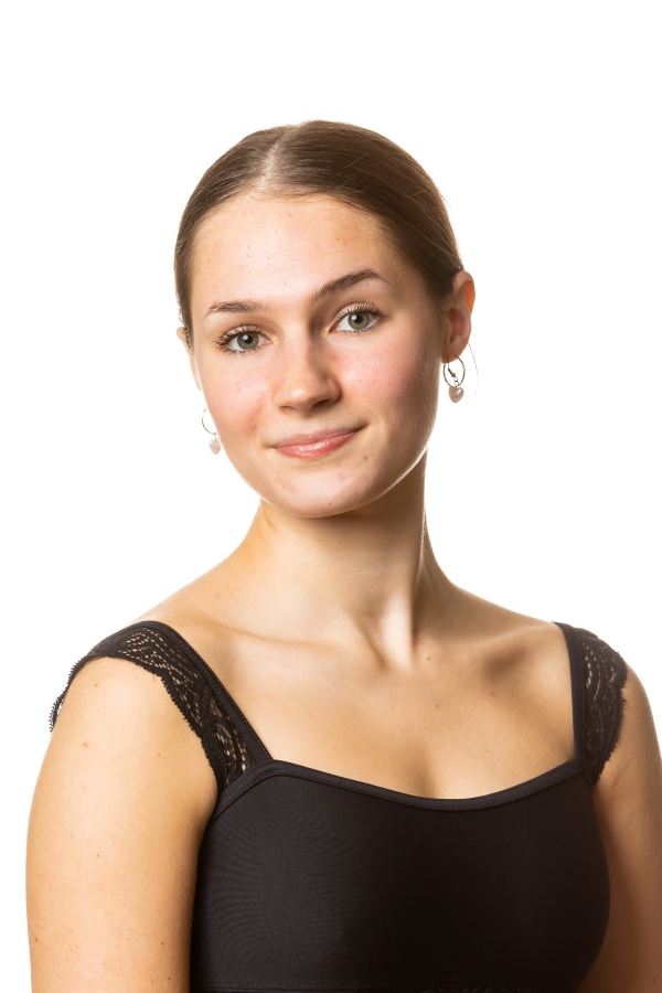 Photo of BalletMet Trainee Katherine Ball