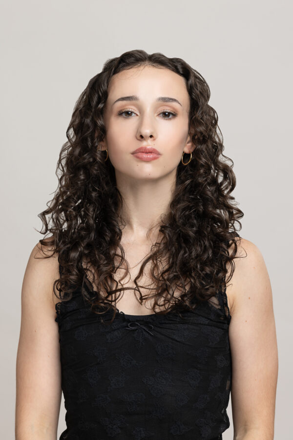 Headshot of BalletMet Company Dancer Amélie Freeman