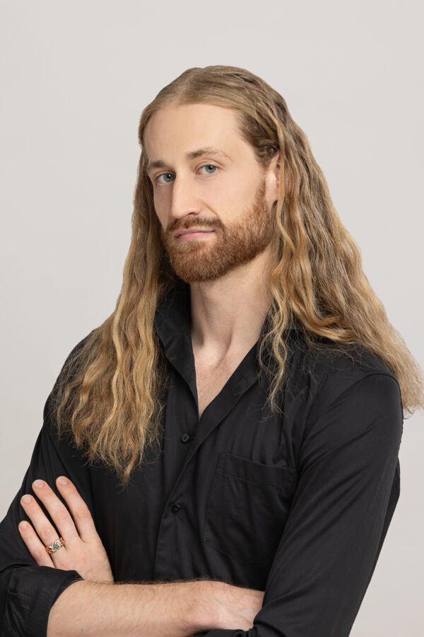 Headshot of BalletMet Company Dancer Austin Powers