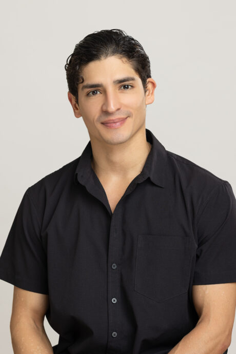 Headshot of BalletMet Company Dancer Joan Sebastian Zamora